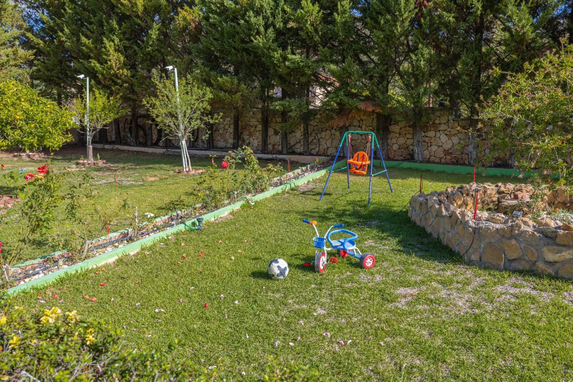 Vista Verde Studios & Apartments Svoronata Esterno foto