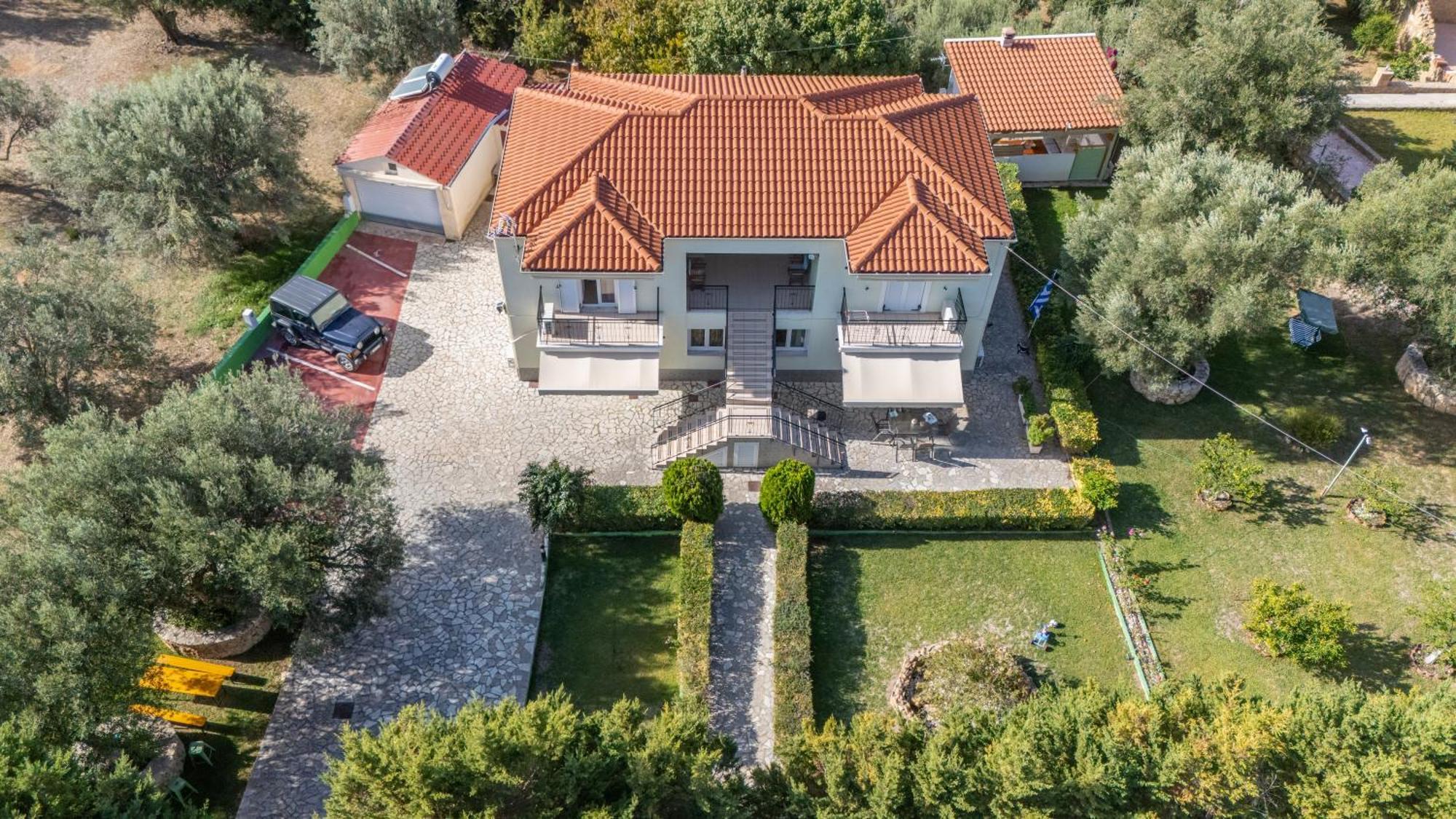 Vista Verde Studios & Apartments Svoronata Esterno foto