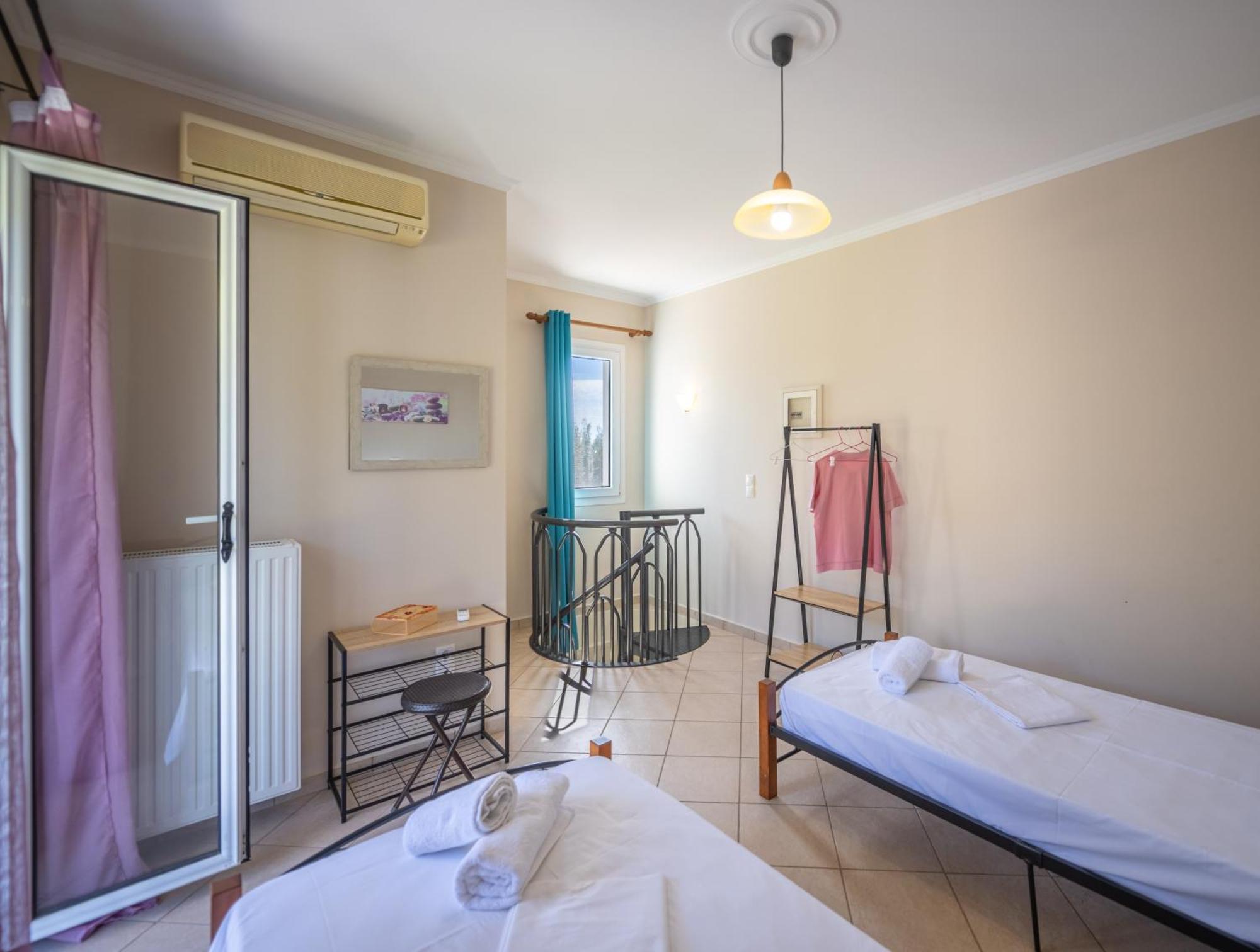 Vista Verde Studios & Apartments Svoronata Esterno foto